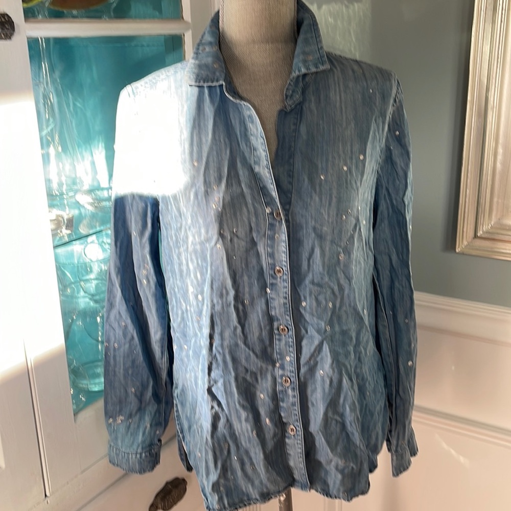 Cloth and stone for Anthropologie tencel button down shirt.